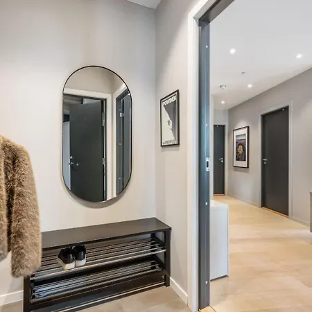 Daire Heimby - 3 Bedroom - Live Stylish In Center